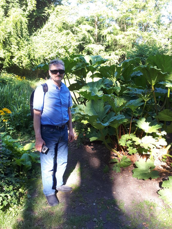 Dr. Carlson at the Göttingen Botanical Garden, 2018