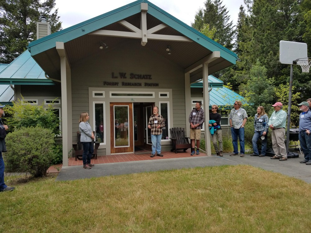 Annual Report for 2017-2018 Gordon Schatz presenting an overview of the LW Schatz Demonstration Forest and Visitors Center to attendees of the Redwood Genome Workshop.